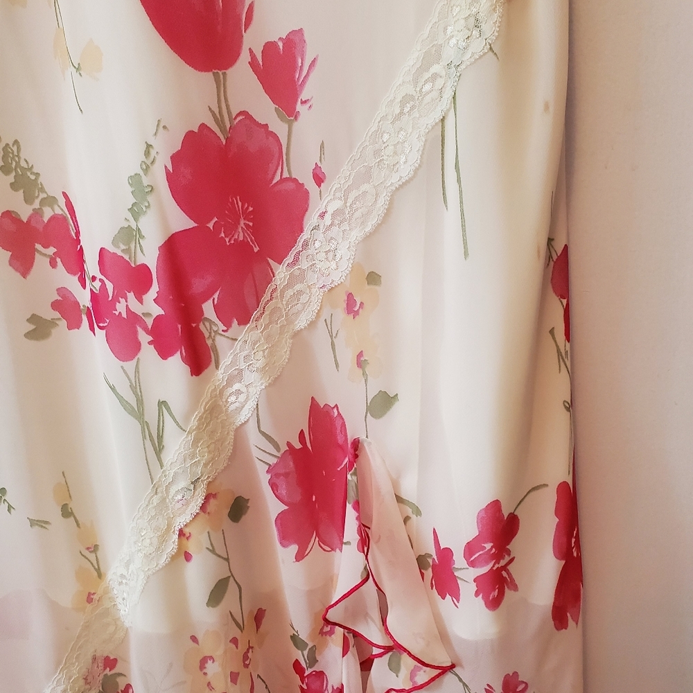Dress - Picture 6 of 6